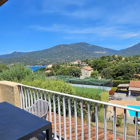 T2 Dolce & C5 Vue Et Piscine Apartment *